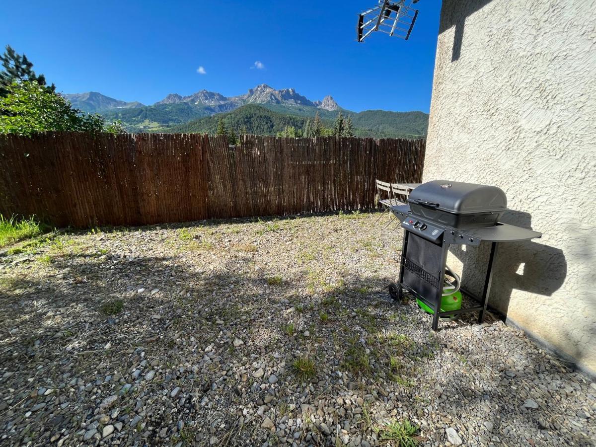 Barcelonnette Location Avec Jardin Apartment Exterior photo